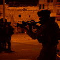 Counter-terrorism exercises in Hebron crédits Israel Defense Forces (CC BY-NC 2.0)