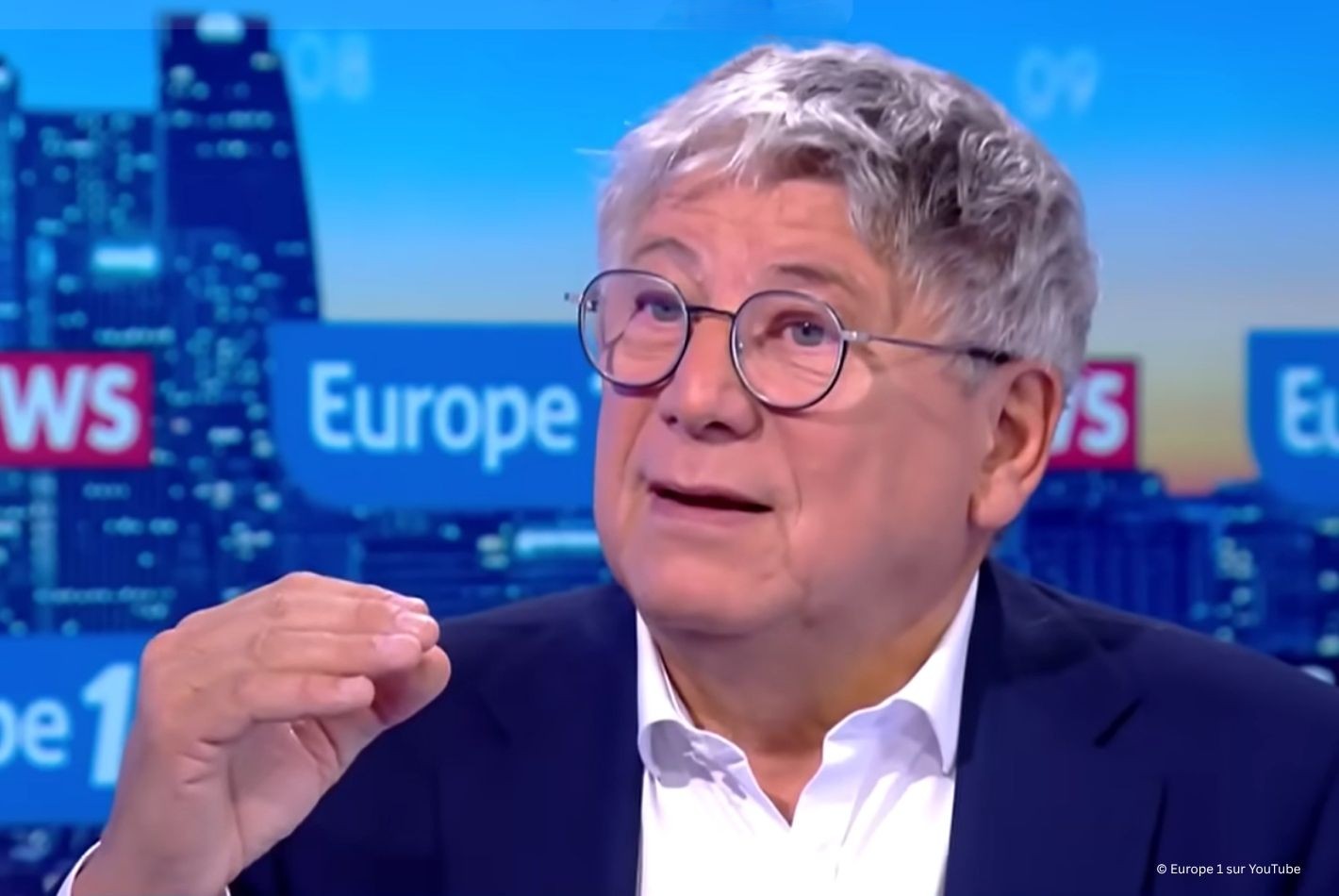 Pendules – Éric Coquerel impôt pour l’emploi d’un salarié