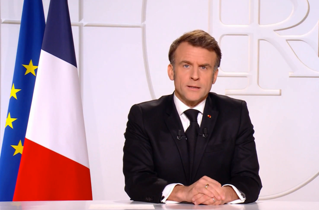 Macron_menace_russe