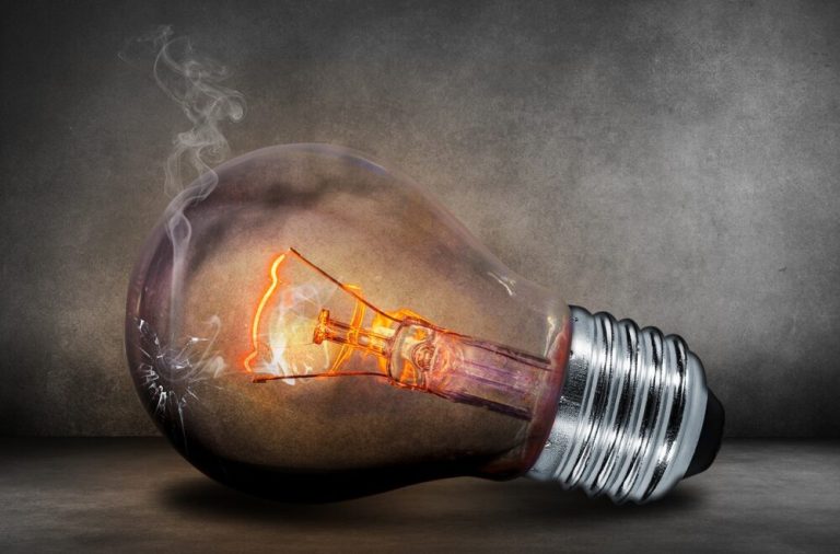 light-bulb-g4ddc97c4f_1280
